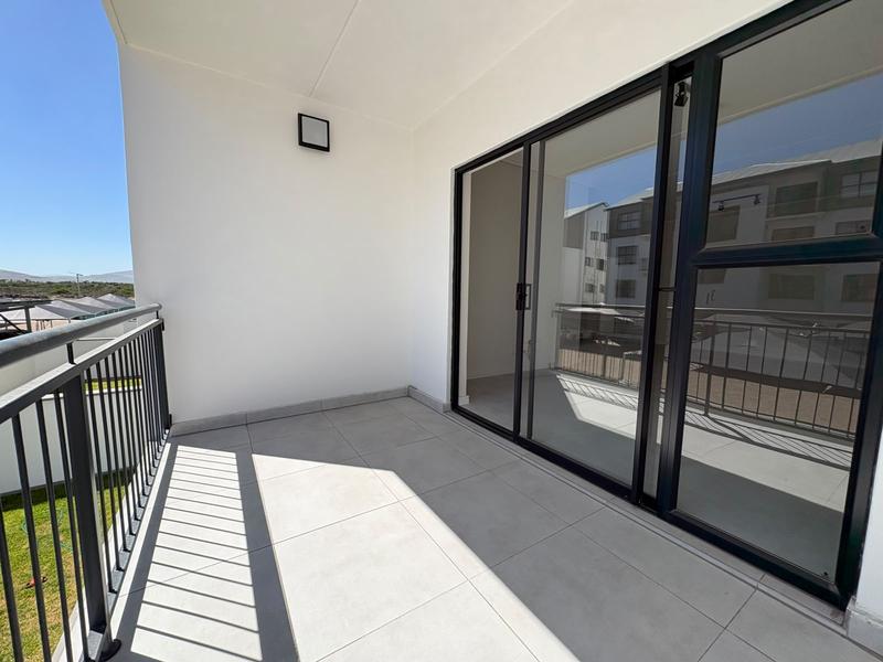 To Let 3 Bedroom Property for Rent in Sandown Western Cape